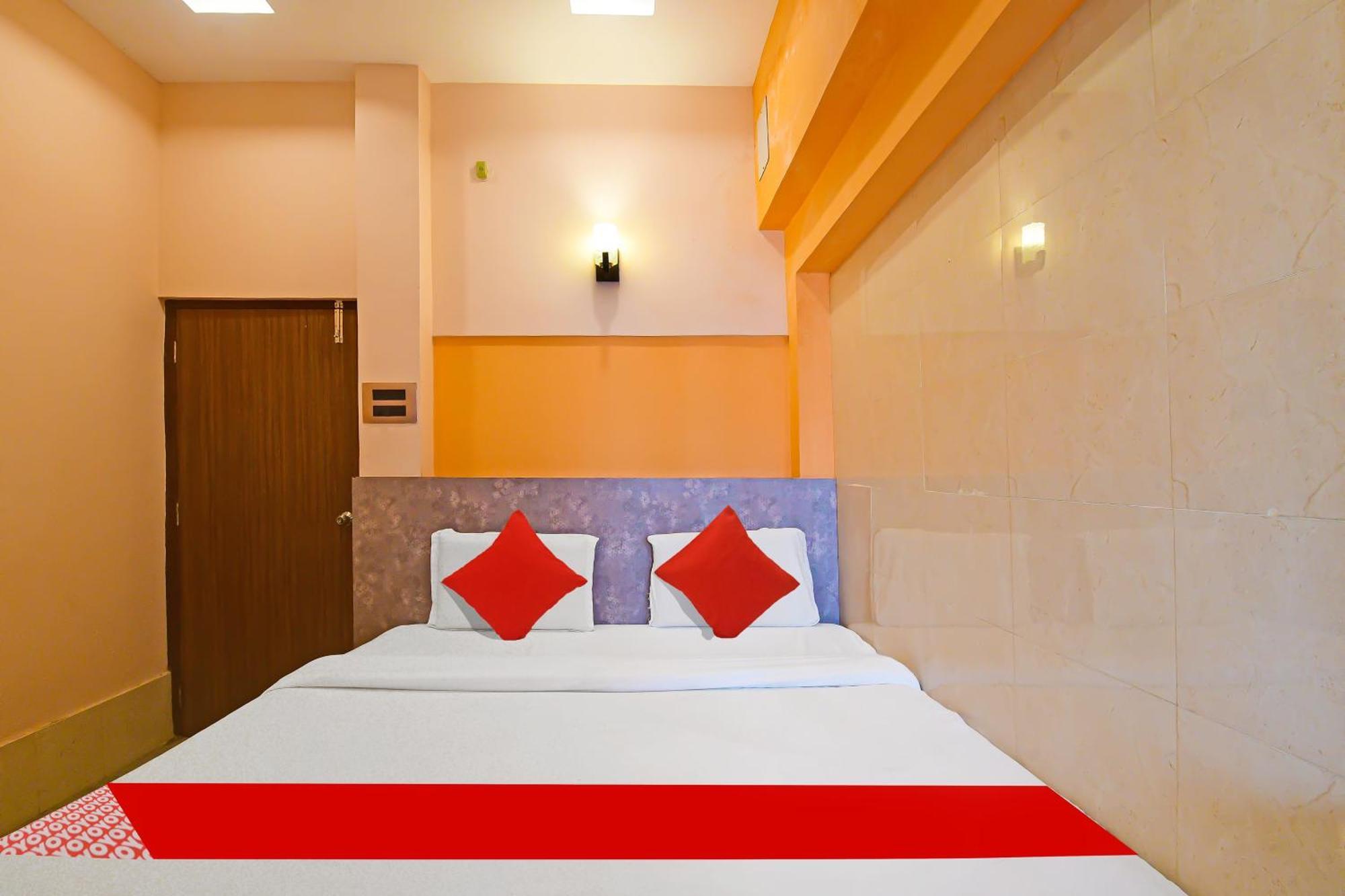 Oyo Flagship Hotel Sea Garden Puri Esterno foto