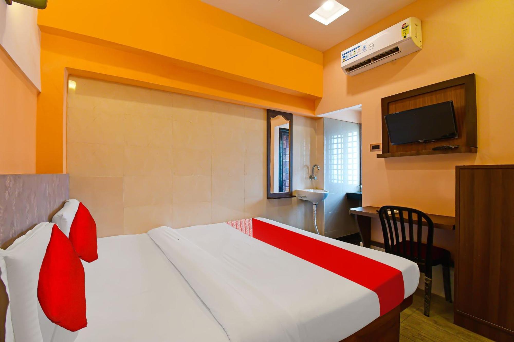 Oyo Flagship Hotel Sea Garden Puri Esterno foto