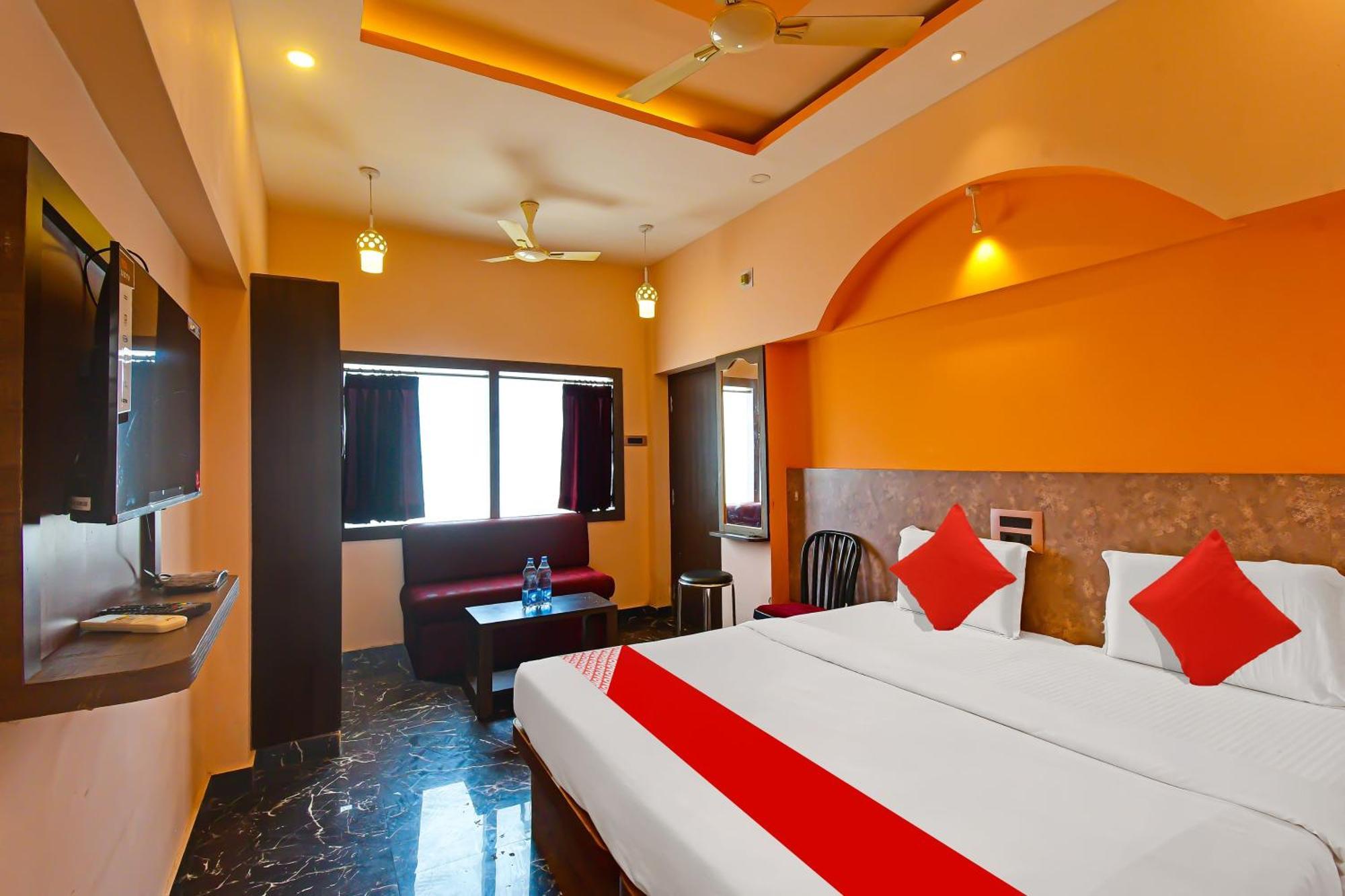 Oyo Flagship Hotel Sea Garden Puri Esterno foto